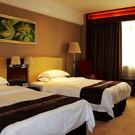 Wuhan Tianchimel Hotel Екстер'єр фото