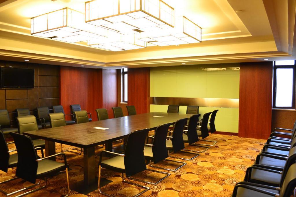 Wuhan Tianchimel Hotel Екстер'єр фото