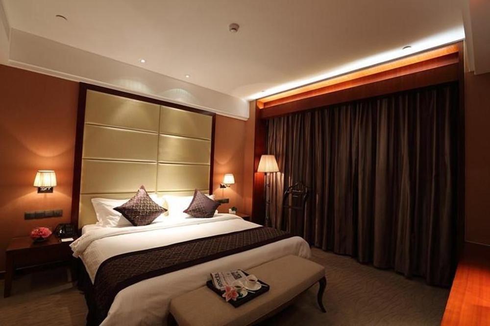 Wuhan Tianchimel Hotel Екстер'єр фото
