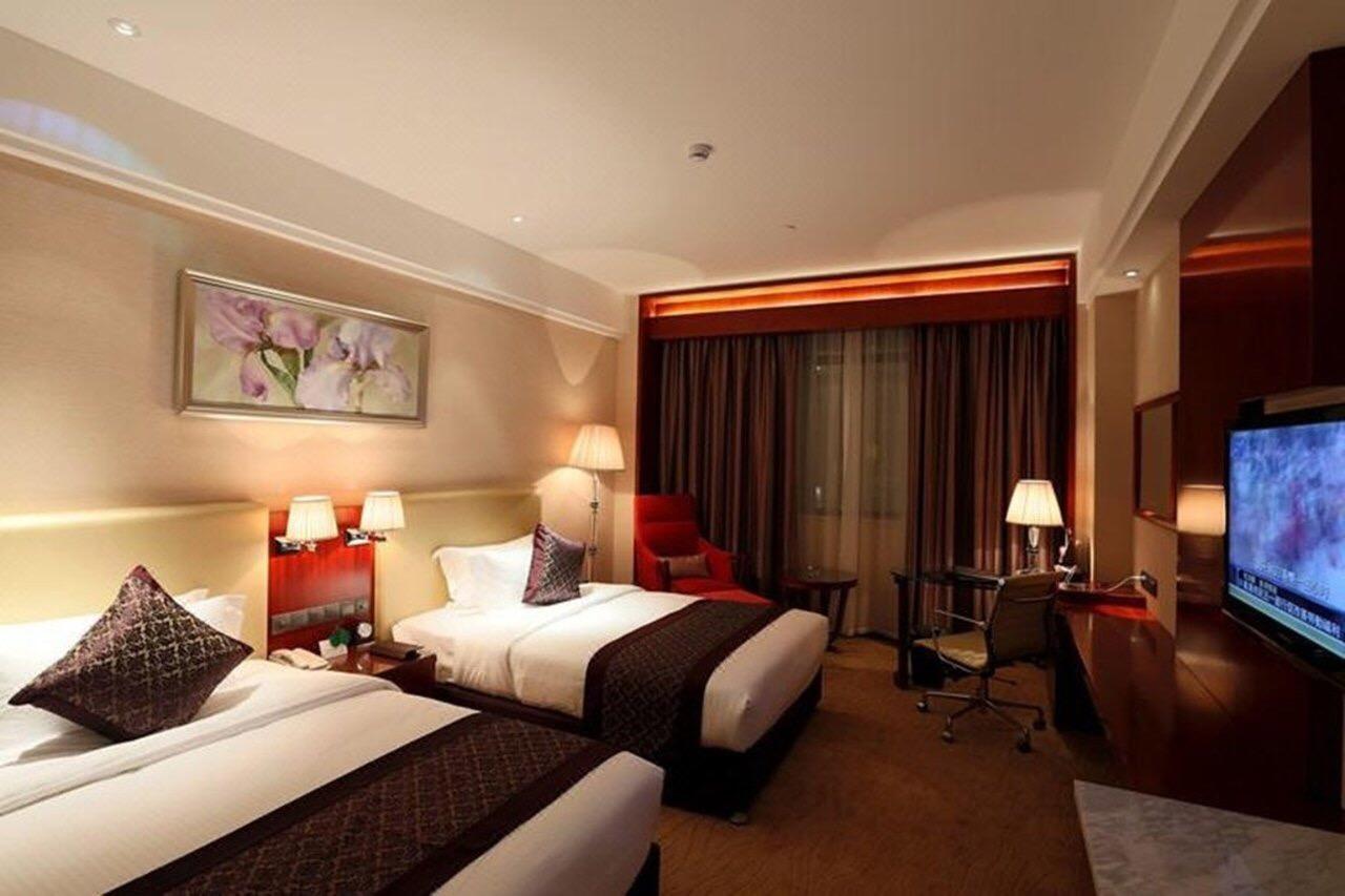 Wuhan Tianchimel Hotel Екстер'єр фото