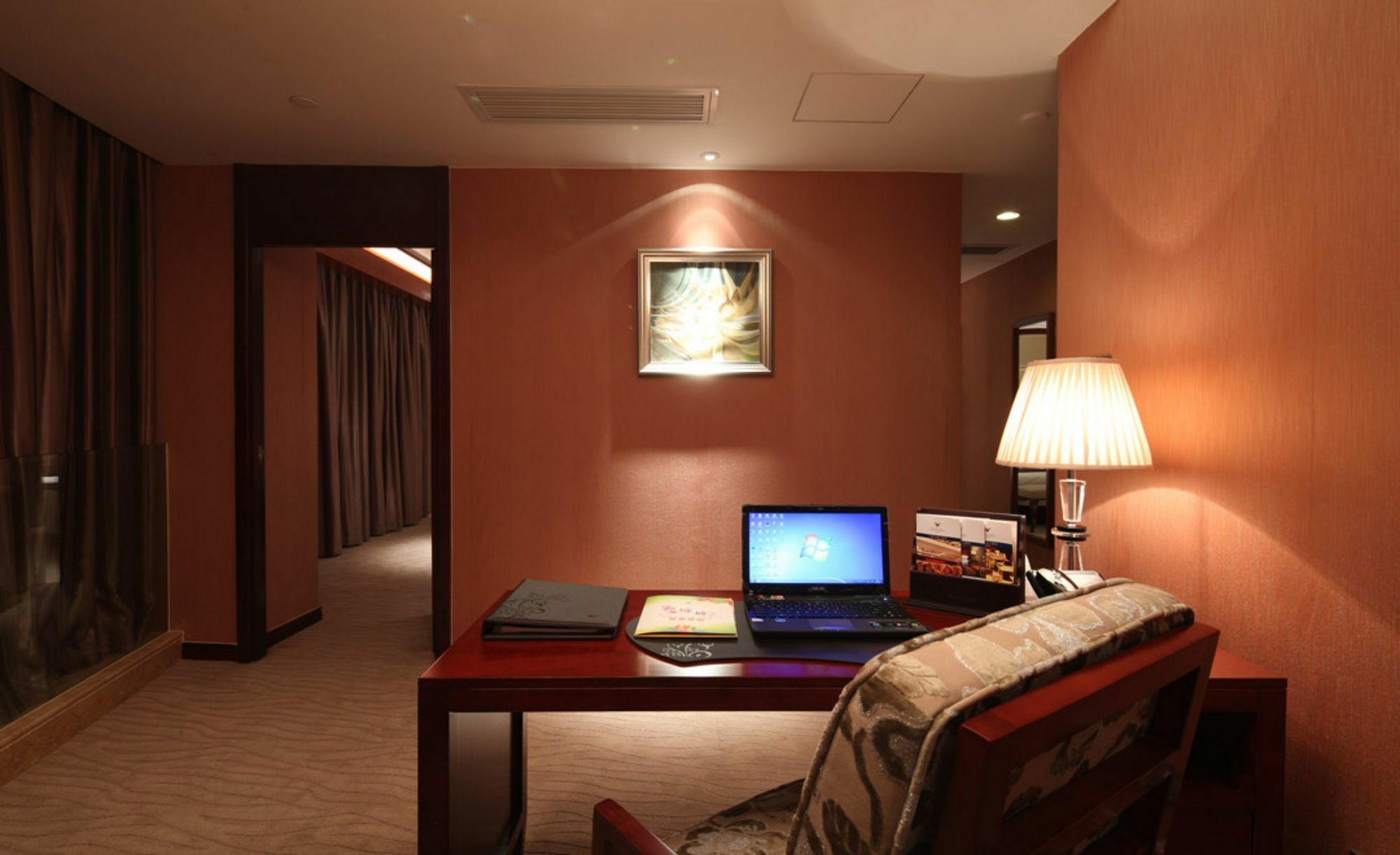 Wuhan Tianchimel Hotel Екстер'єр фото